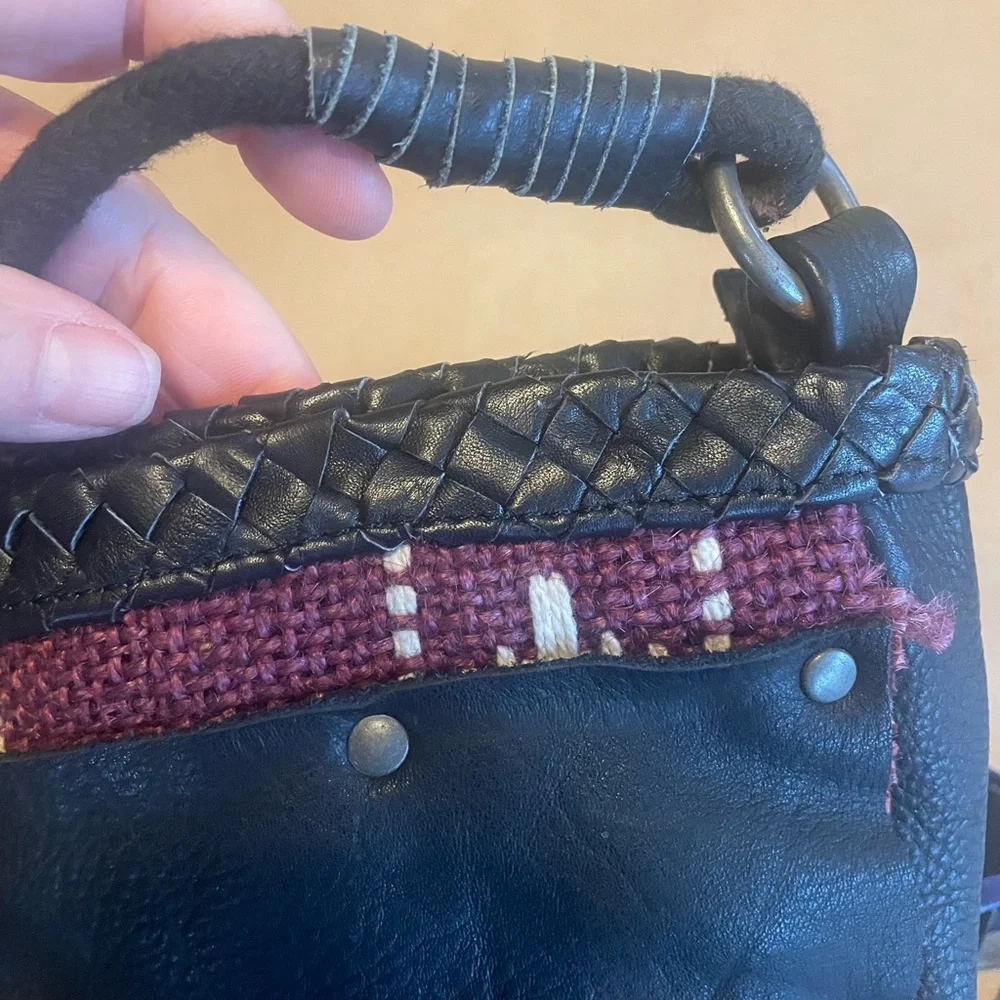 FREE PEOPLE belt goes on beaded boho hippie festival bag/purse crossbody - Picture 3 of 4